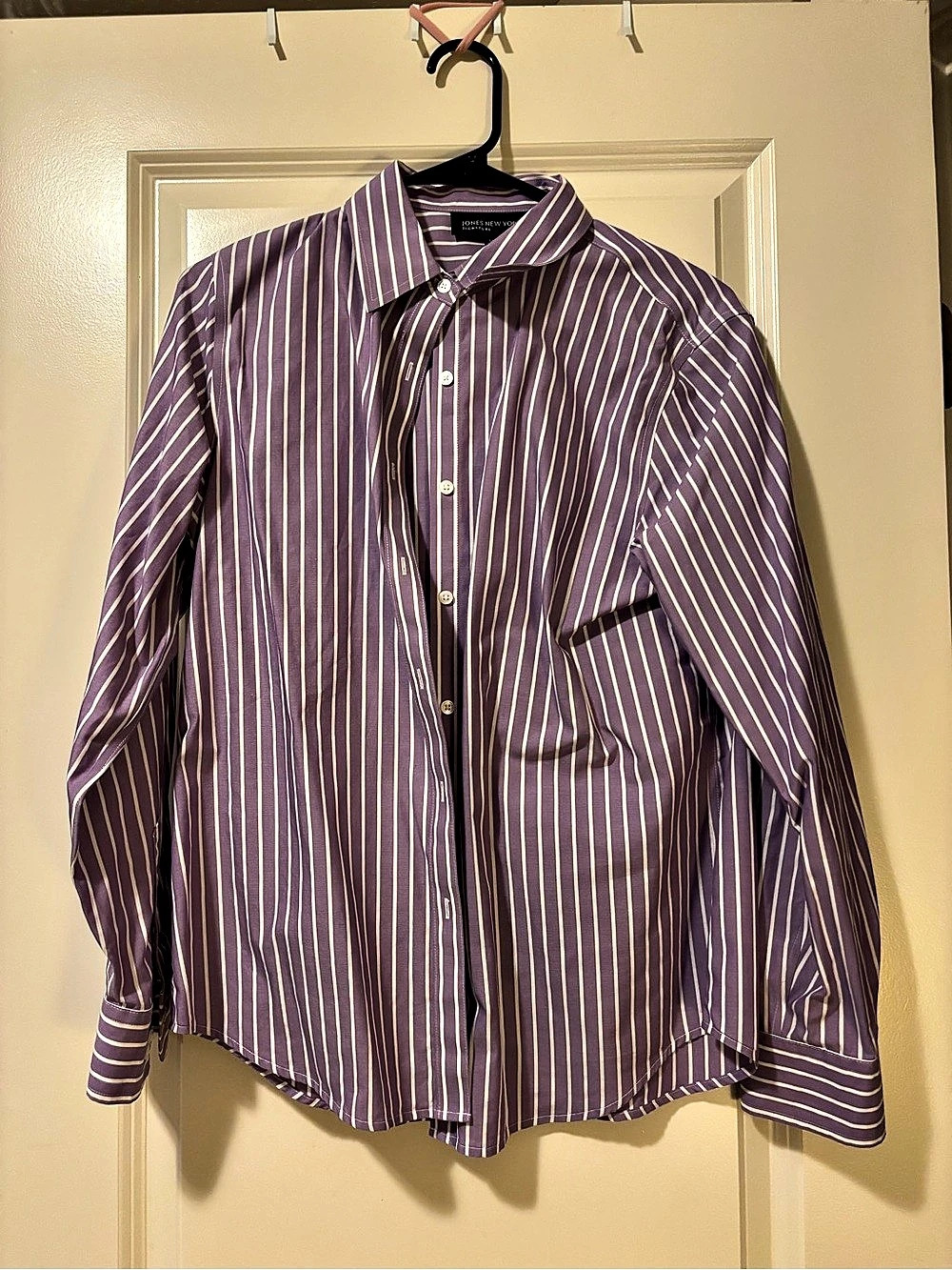 Jones New York Striped Button Down in Purple & White Size Medium